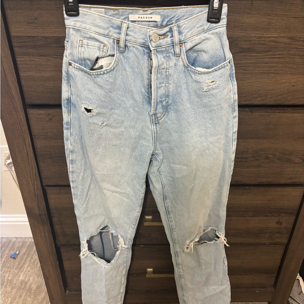 PacSun Light Wash Ripped Boyfriend Jeans